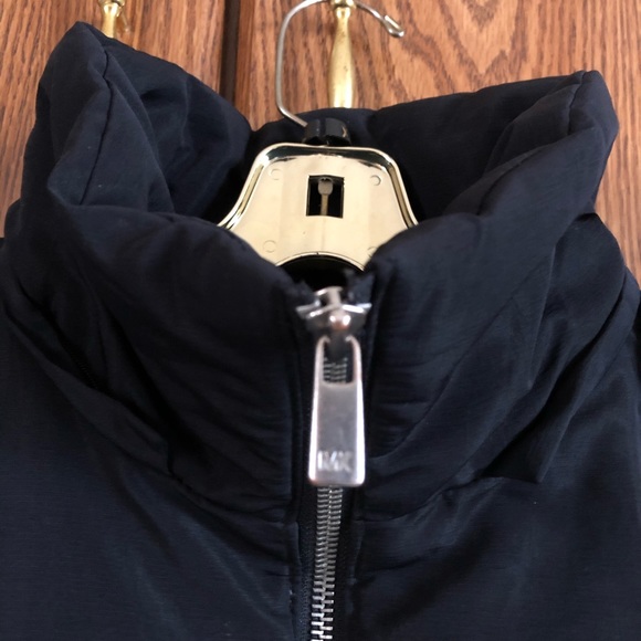 Black Jacket - Picture 4 of 6